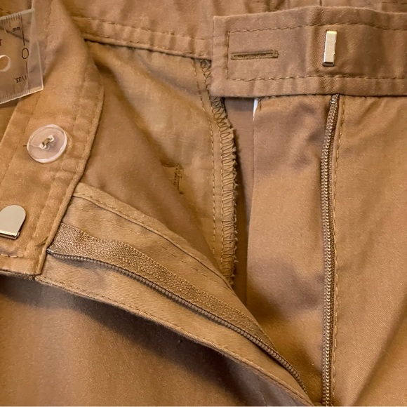 Liz Claiborne-ANISSA Tan Colour High Rise Pant 98% Cotton 2 % LYCRA Size 12 - Picture 3 of 16